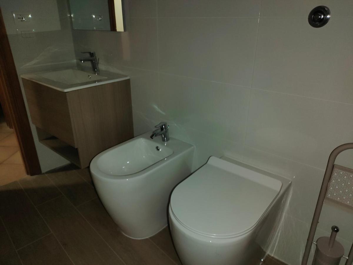 Francigena Viterbo Apartment Con Parcheggio Gratuito A Soli 2 Minuti Eksteriør bilde