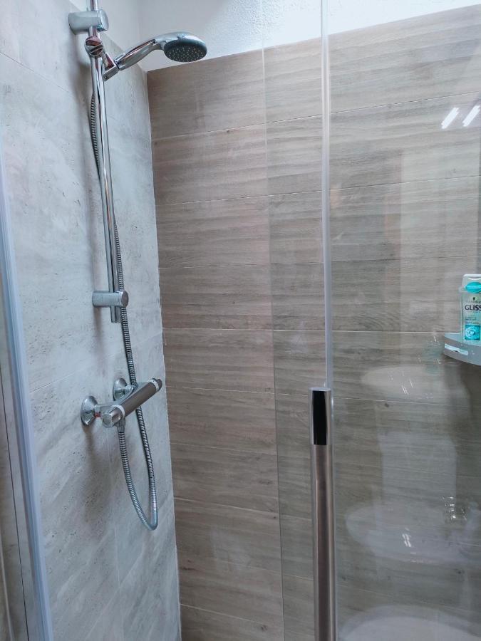 Francigena Viterbo Apartment Con Parcheggio Gratuito A Soli 2 Minuti Eksteriør bilde