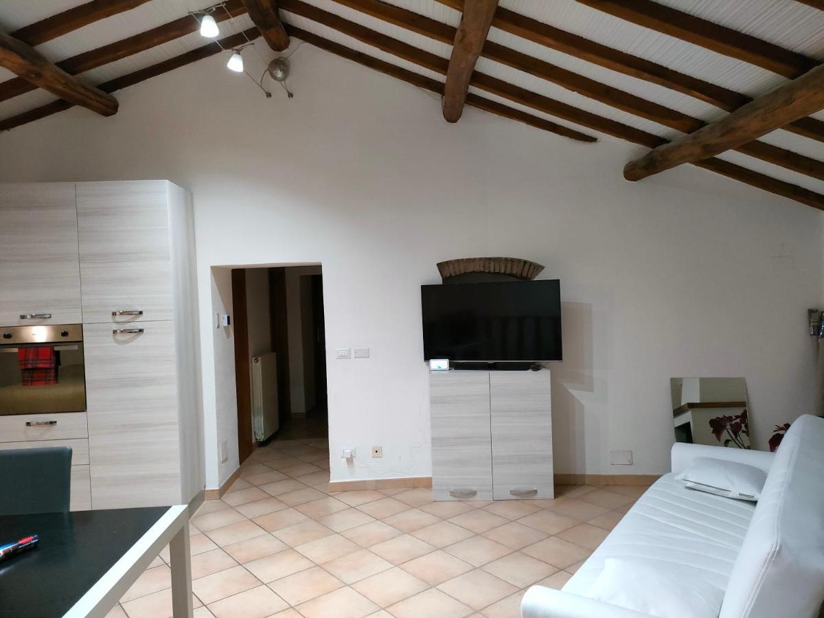 Francigena Viterbo Apartment Con Parcheggio Gratuito A Soli 2 Minuti Eksteriør bilde